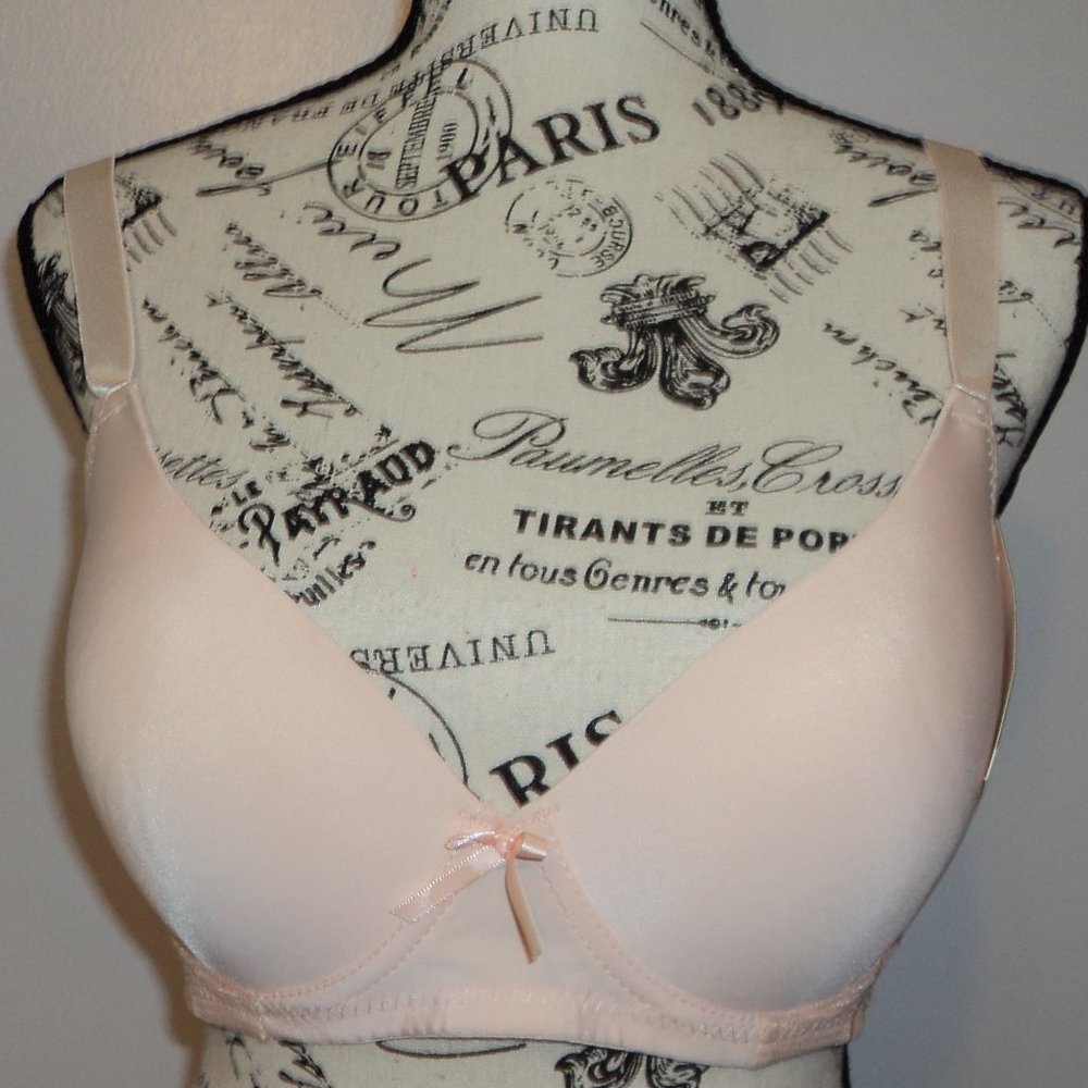 Women's New Mamia Lingerie 34D Bra Underwire Peach Underwire Padded Lace Tags